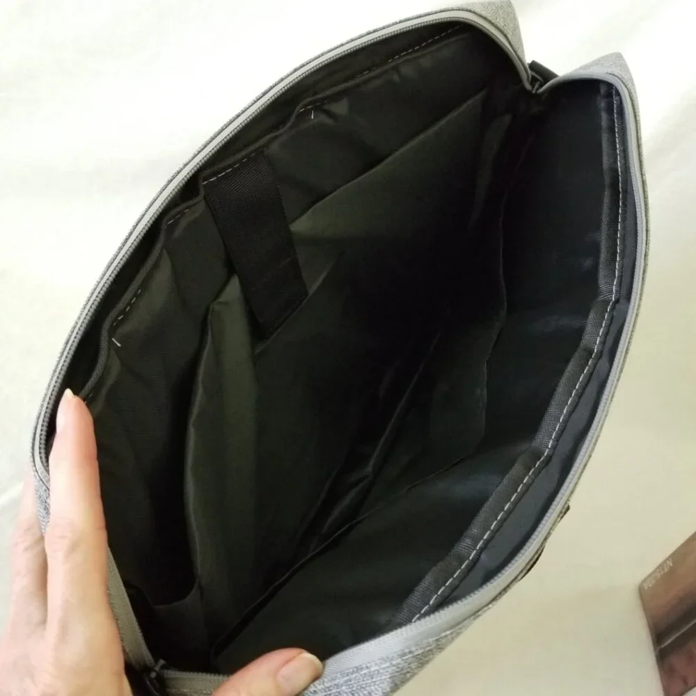 NEW/Never Used! Lightweight Laptop Computer Case w/Padded Divider, Luggage Strap